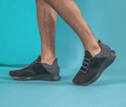Men's New Balance Roav Sneakers