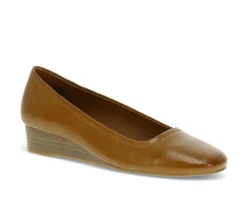 Women's Baretraps Covette Casual Flats