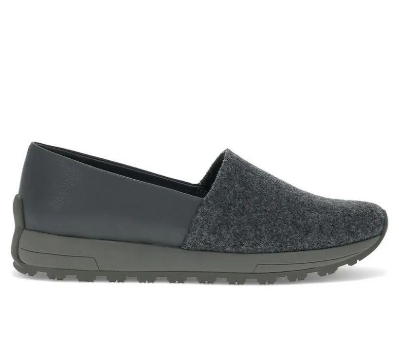 Women's Baretraps Gennie Casual Slip-On
