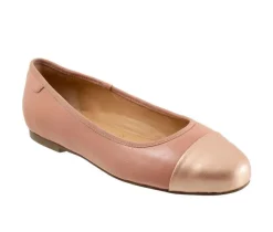 Women's Trotters Clara Flats