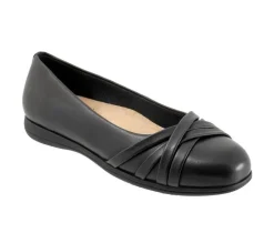 Women's Trotters Daphne Flats