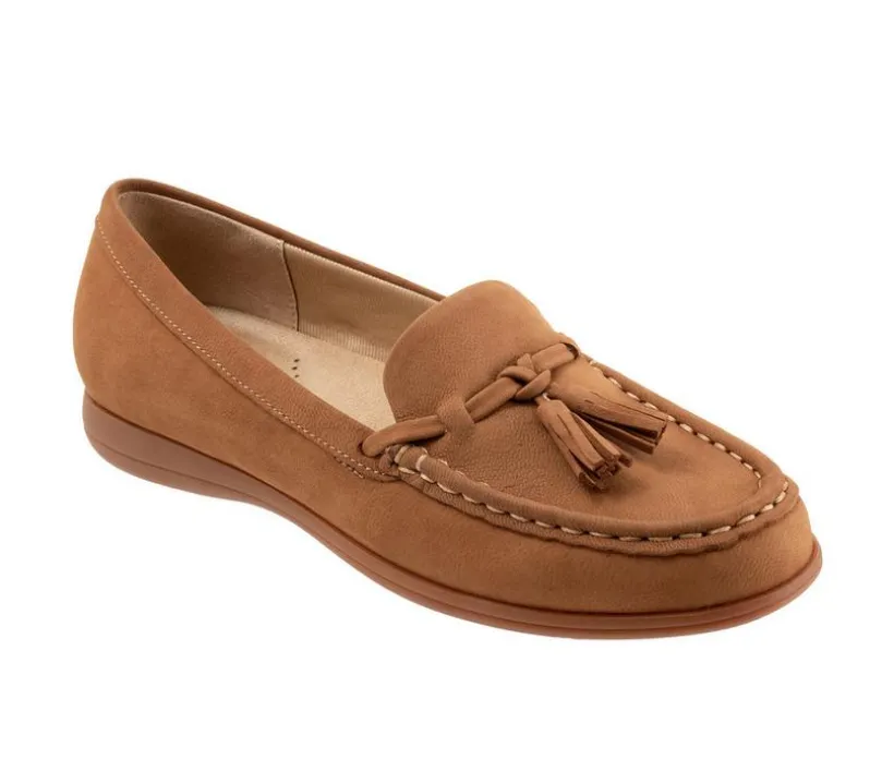 Women's Trotters Dawson Moccasin Loafers