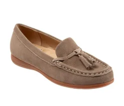 Women's Trotters Dawson Moccasin Loafers