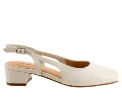 Women's Trotters Dottie Pumps